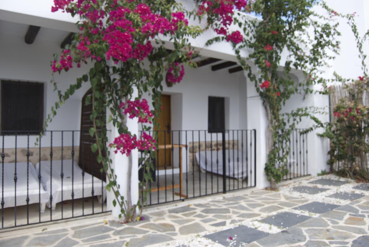 Buenavista Suites Hotel Boutique Santa Eulalia del Río Exterior foto